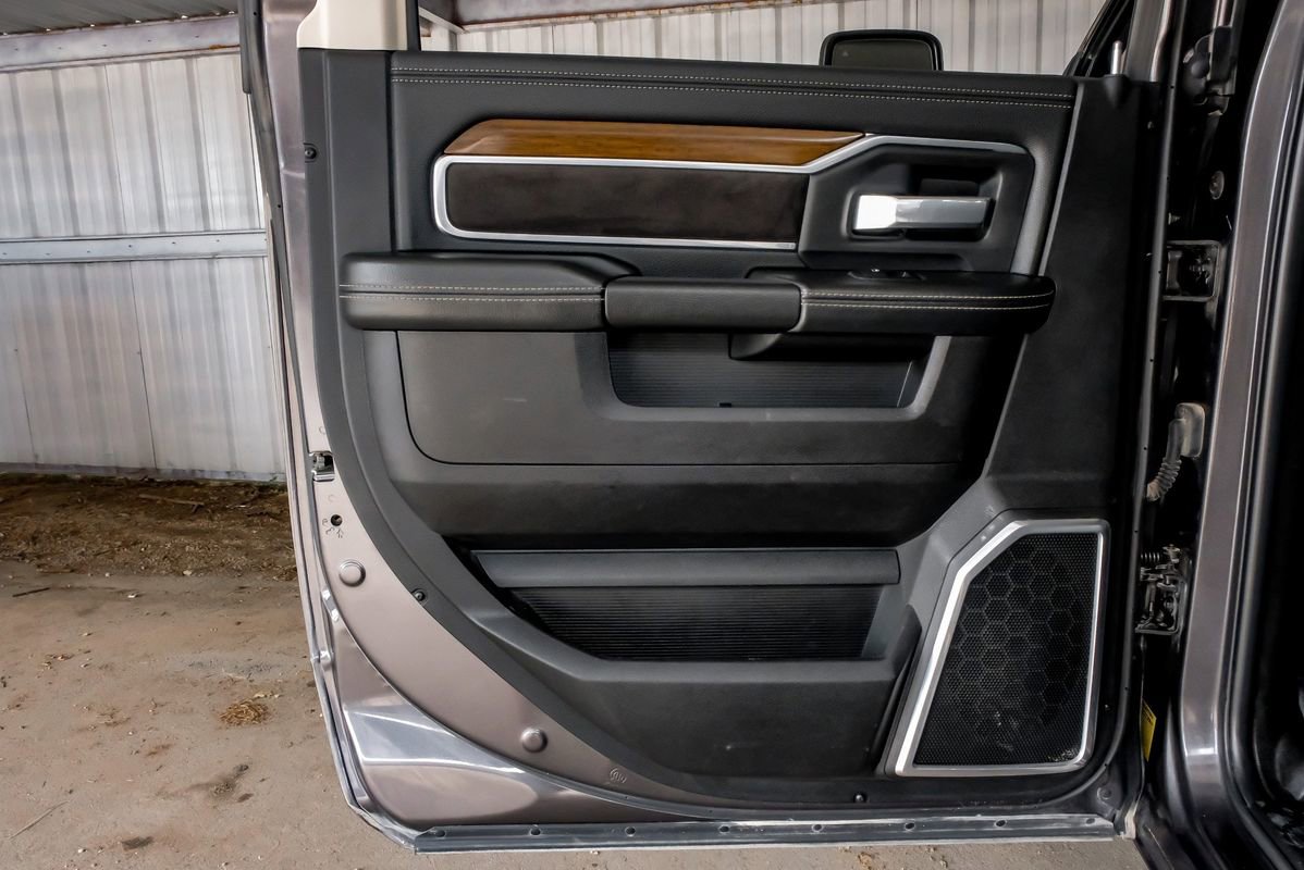 Used 2024 RAM 2500 Laramie AWD/4WD image 47