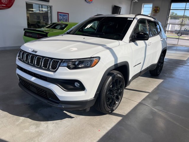 Certified 2023 Jeep Compass Latitude w/ Mopar Graphics Package