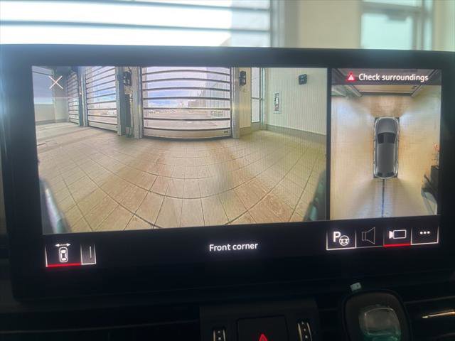 Certified 2025 Audi Q5 e Prestige image 10