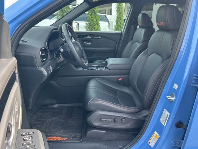 Used 2025 Honda Pilot TrailSport image 22