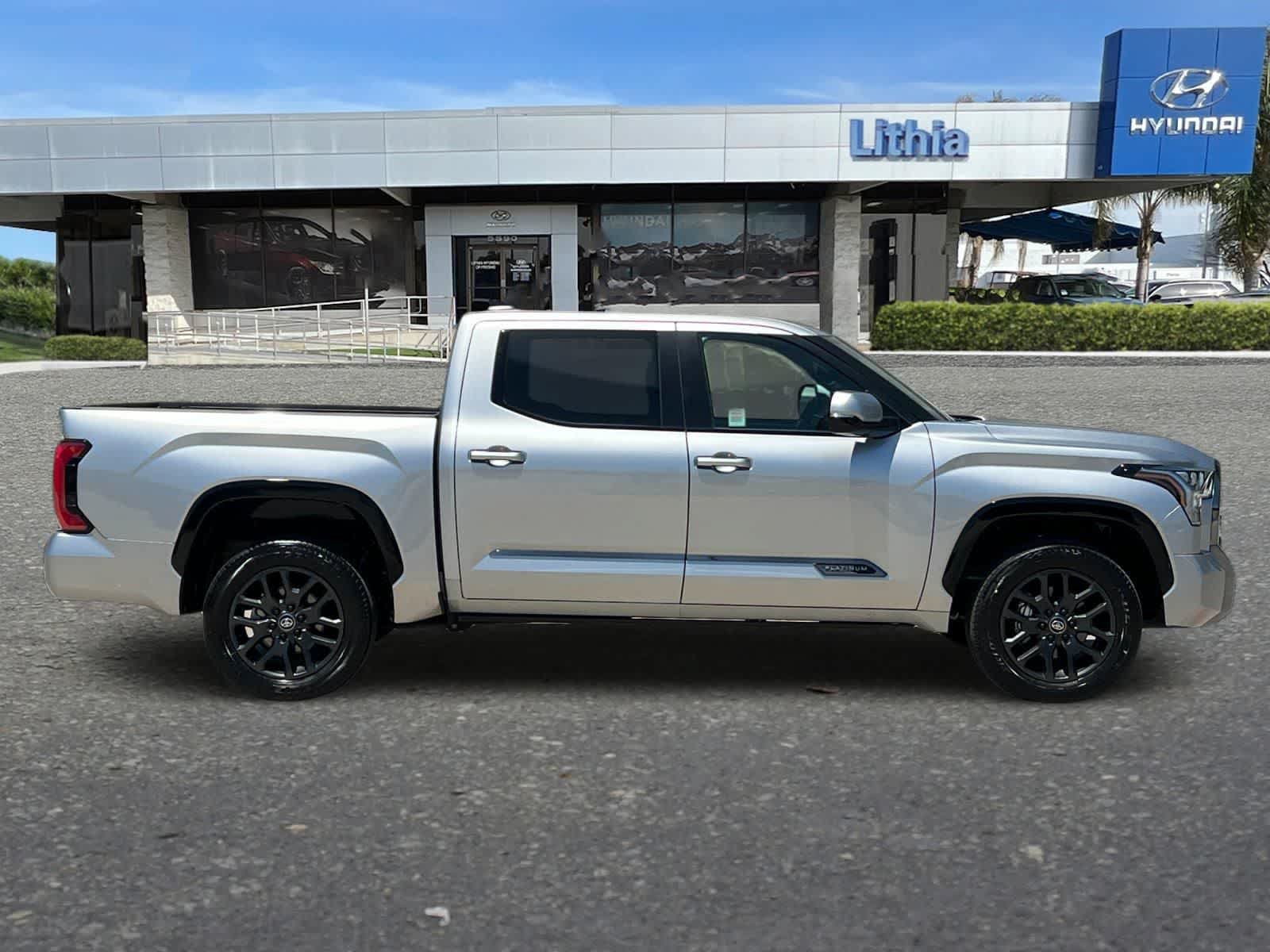 Used 2025 Toyota Tundra Platinum AWD/4WD image 9