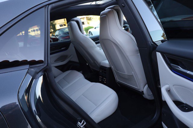 Used 2025 Porsche Macan 4 Electric AWD/4WD image 50