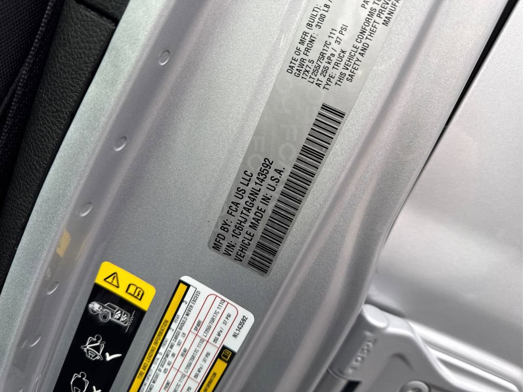 Used 2022 Jeep Gladiator Willys image 15