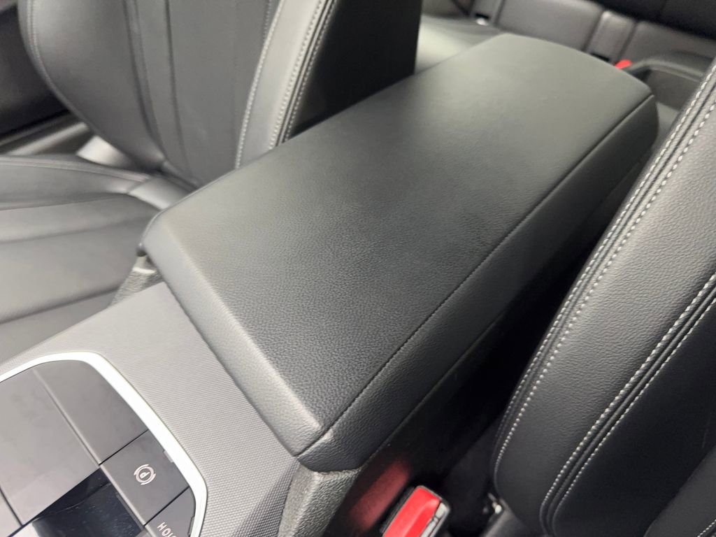 Used 2023 BMW 230i Coupe image 53