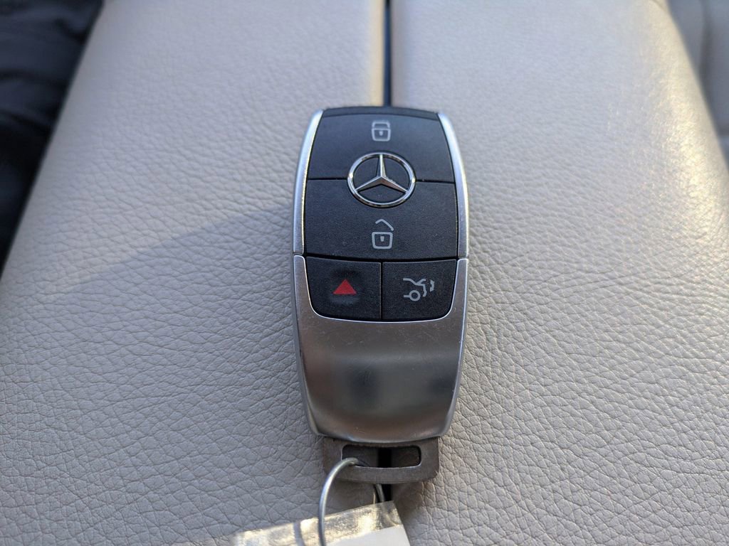 Used 2022 Mercedes-Benz GLE 350 image 31