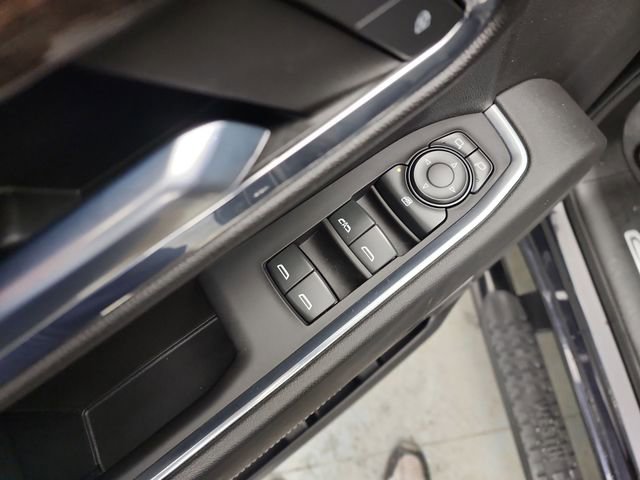 Used 2023 Chevrolet Silverado 1500 LT image 18