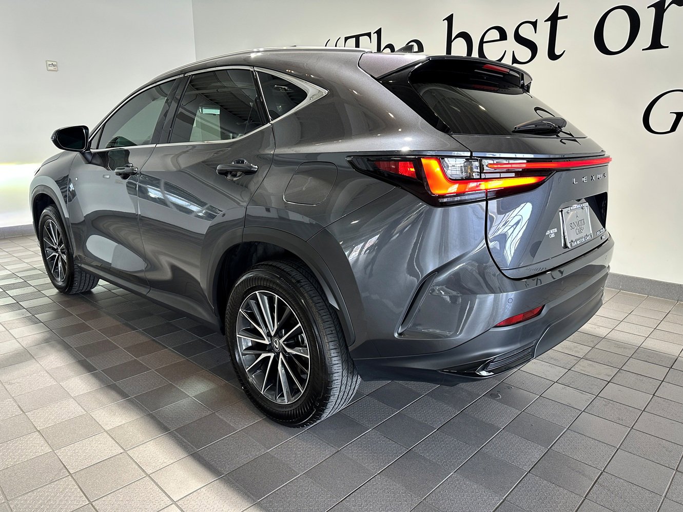 Used 2025 Lexus NX 350h AWD w/ Premium Package image 6