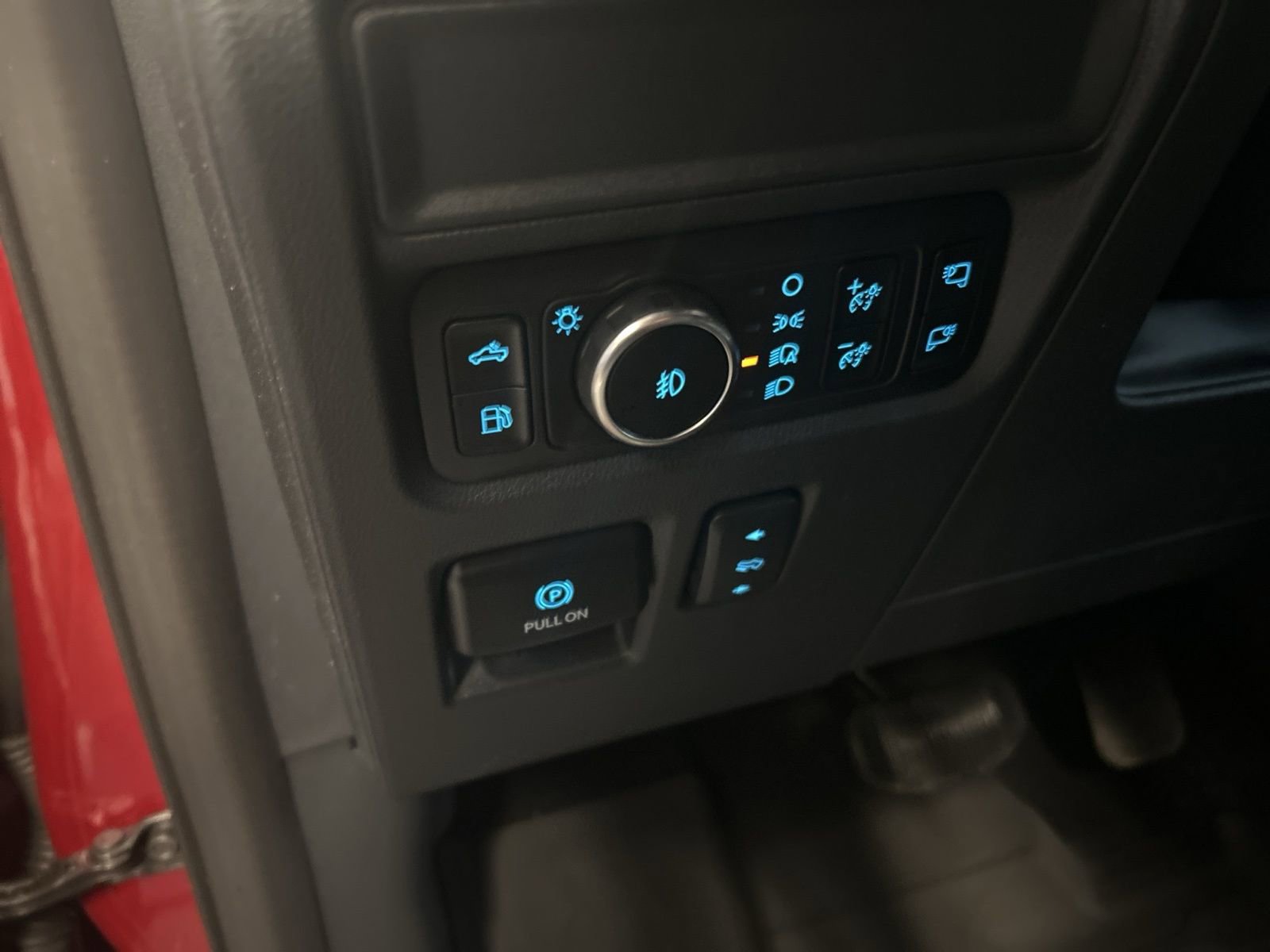 New 2025 Ford F150 XLT w/ Equipment Group 303A High image 19