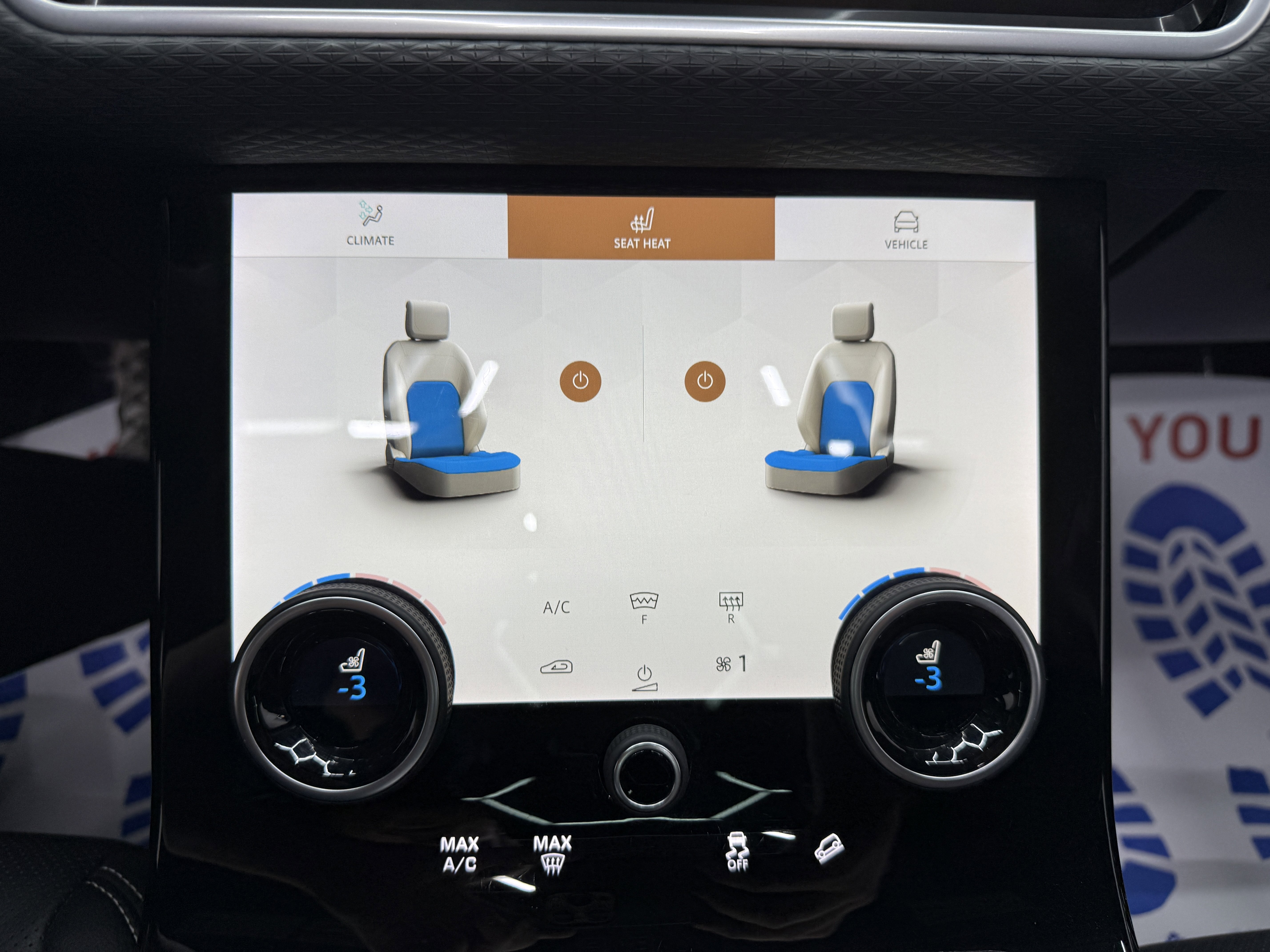 Used 2023 Land Rover Range Rover Velar R-Dynamic S image 24