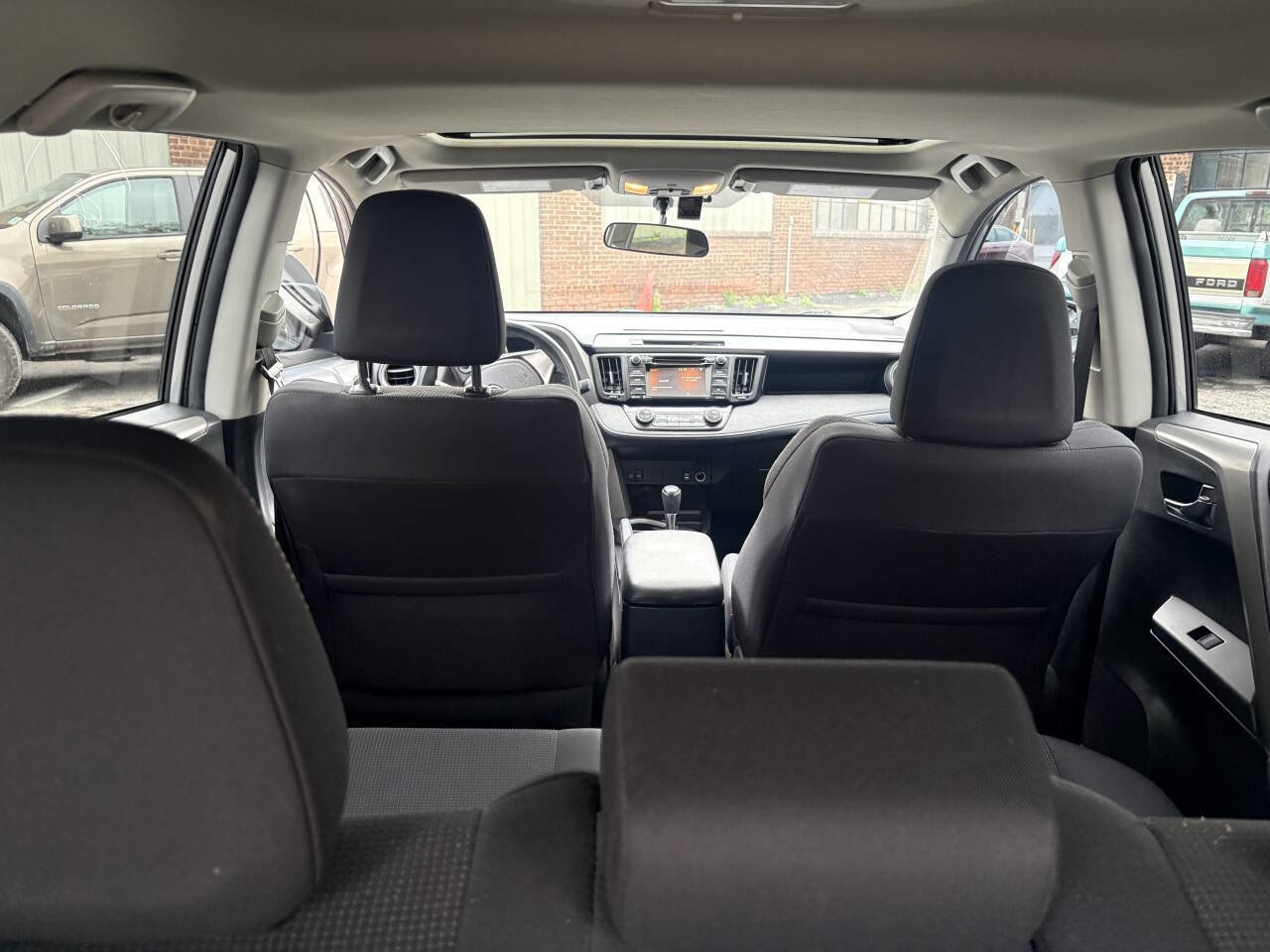 Used 2016 Toyota RAV4 XLE AWD/4WD image 14