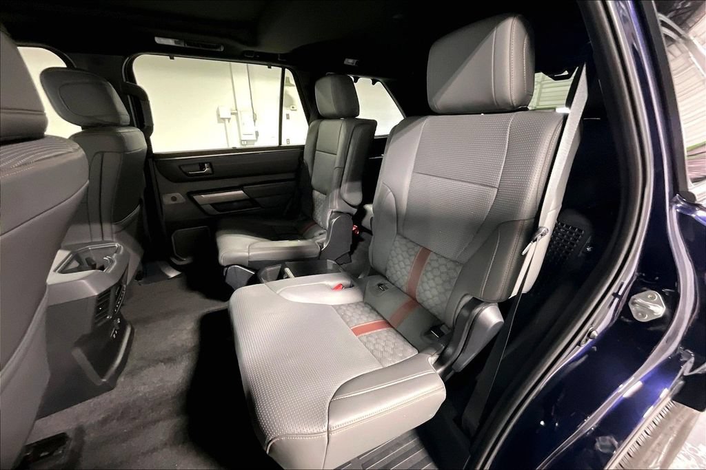 Used 2026 Toyota Sequoia Capstone w/ TRD Performance Package (TMS) AWD/4WD image 32