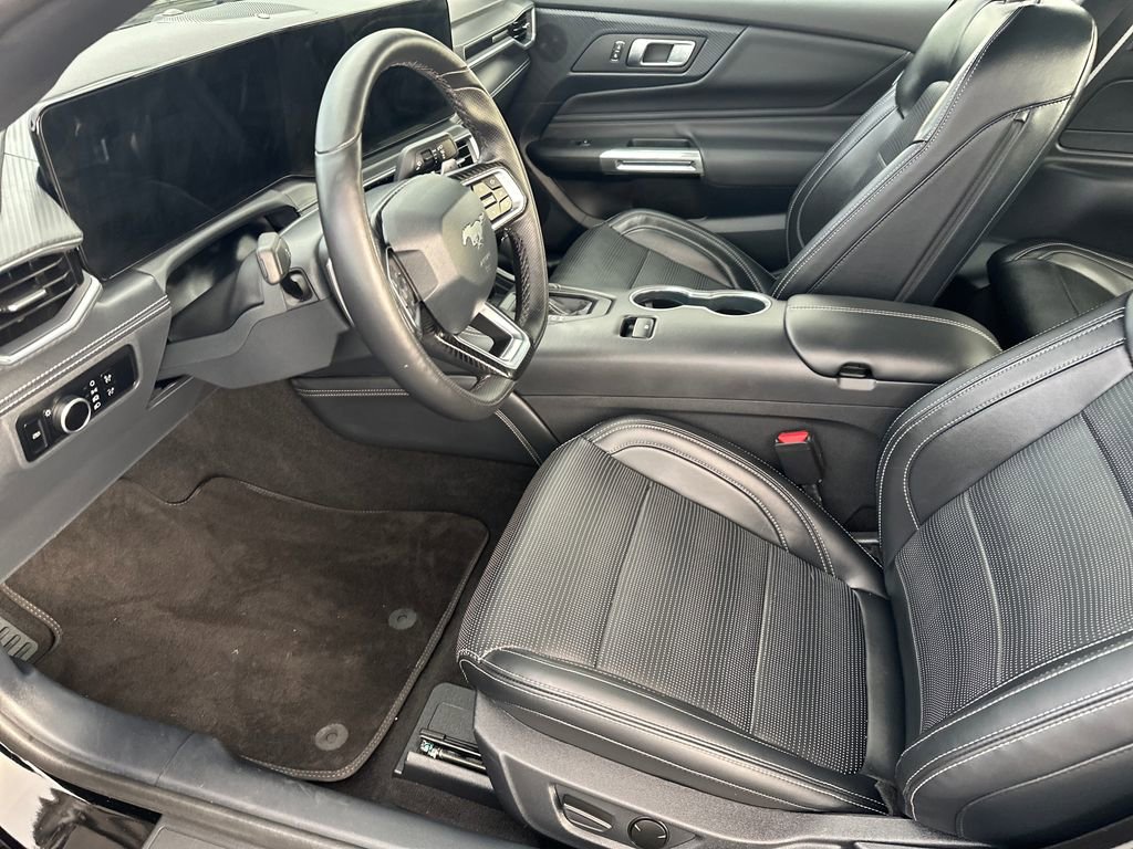 Used 2024 Ford Mustang GT Premium image 9