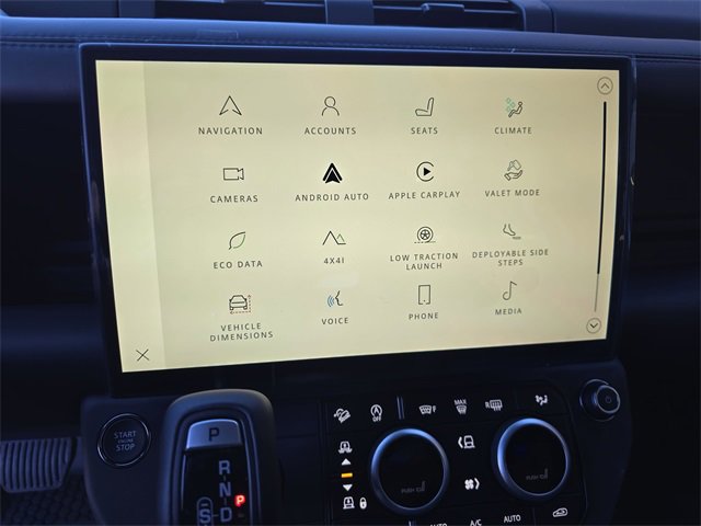 New 2026 Land Rover Defender 110 X-Dynamic SE image 12