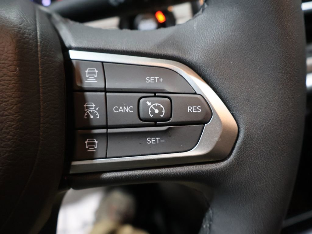 Certified 2024 Jeep Compass Limited image 34