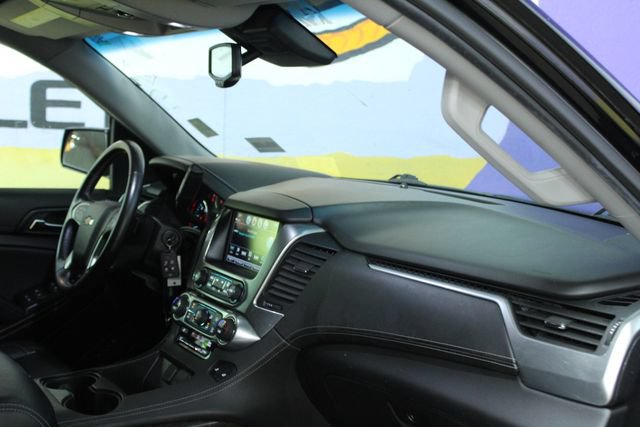 Used 2019 Chevrolet Tahoe LT w/ Z71 Midnight Edition AWD/4WD image 12