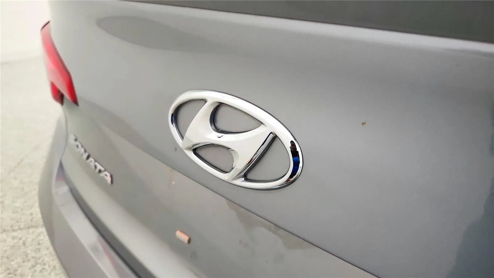Used 2015 Hyundai Sonata Sport w/ Option Group 04 FWD image 16