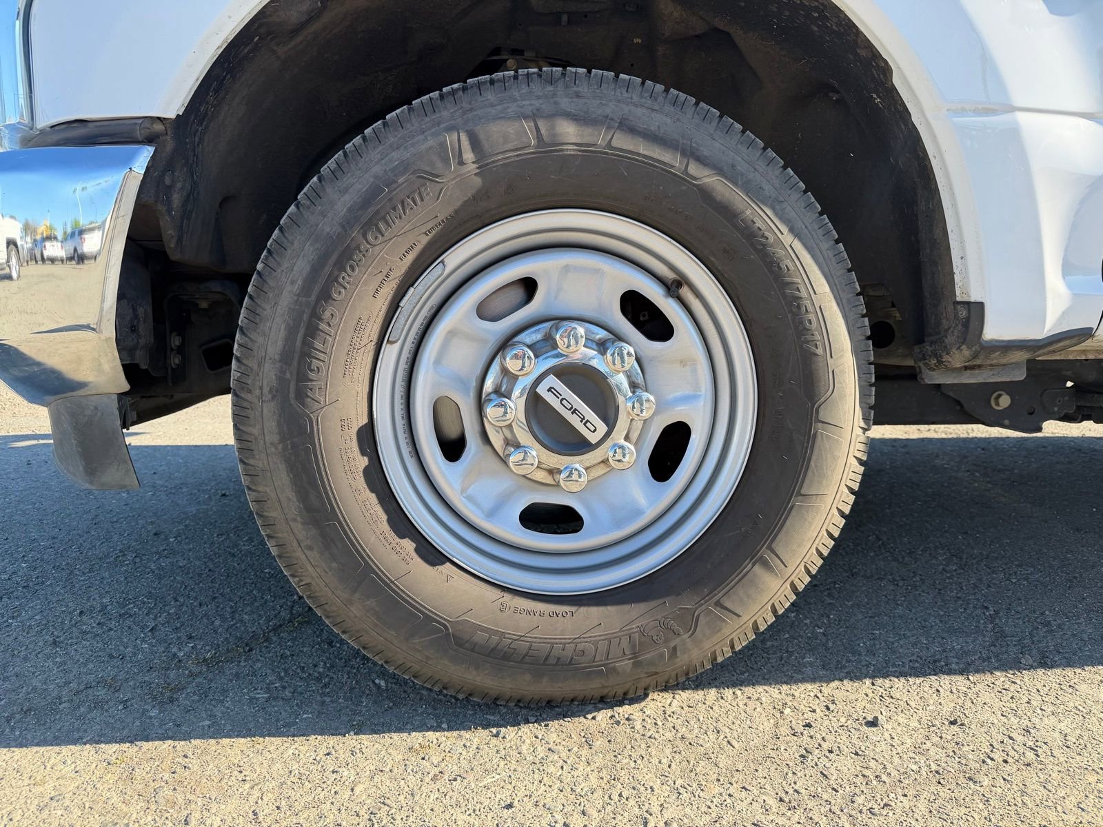 Used 2020 Ford F250 XL w/ Power Equipment Group image 9