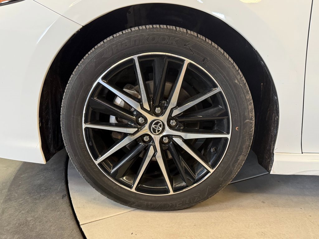 Used 2022 Toyota Camry SE image 25