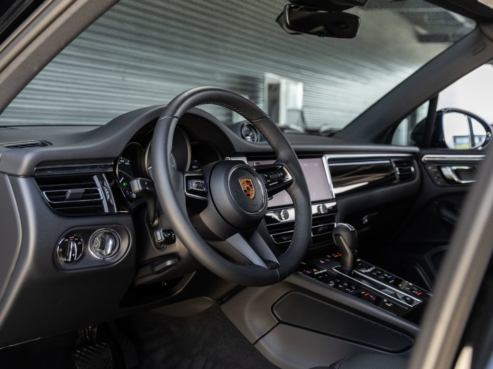 New 2026 Porsche Macan S AWD/4WD image 4