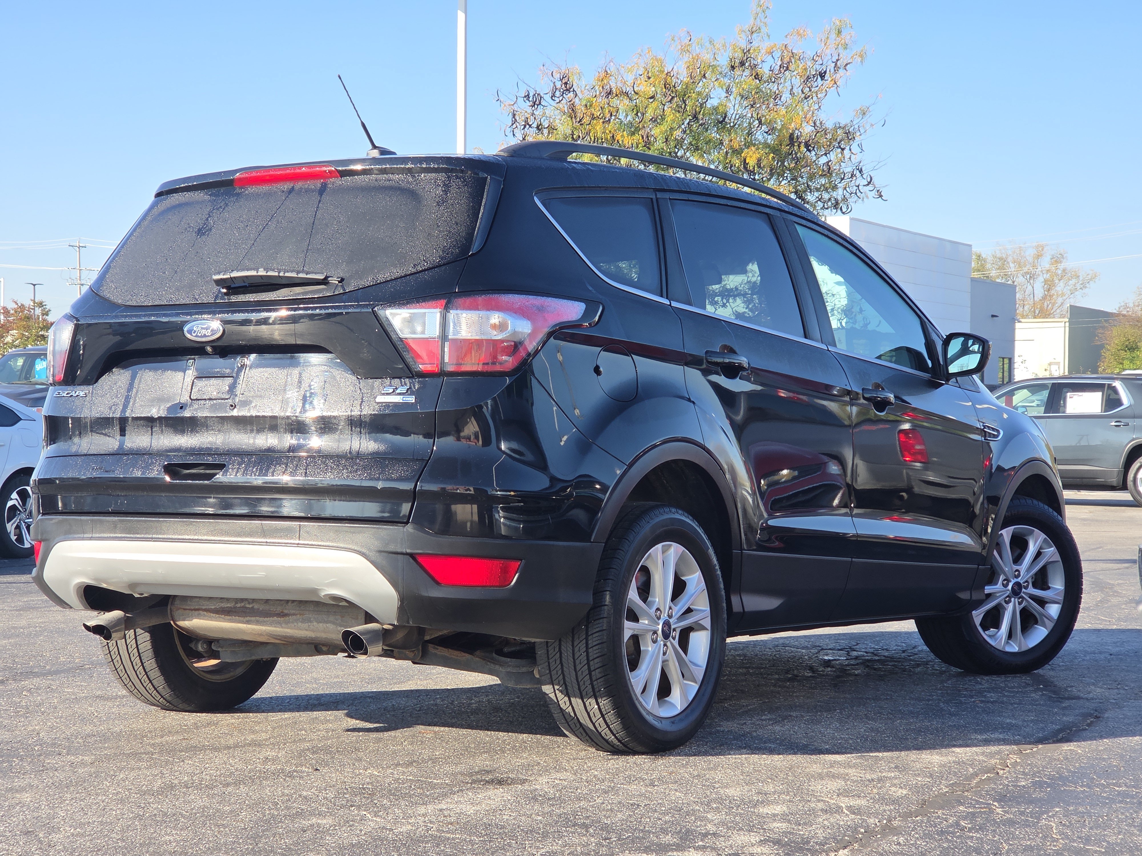 Used 2018 Ford Escape SE AWD/4WD image 9