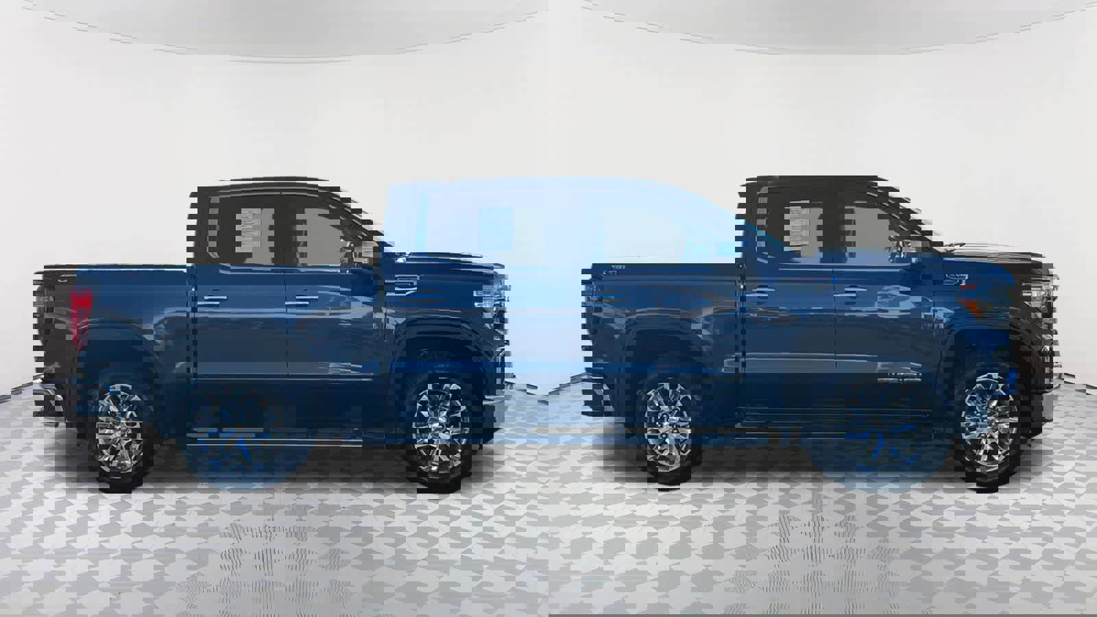 Used 2019 GMC Sierra 1500 SLT w/ SLT Premium Plus Package image 4