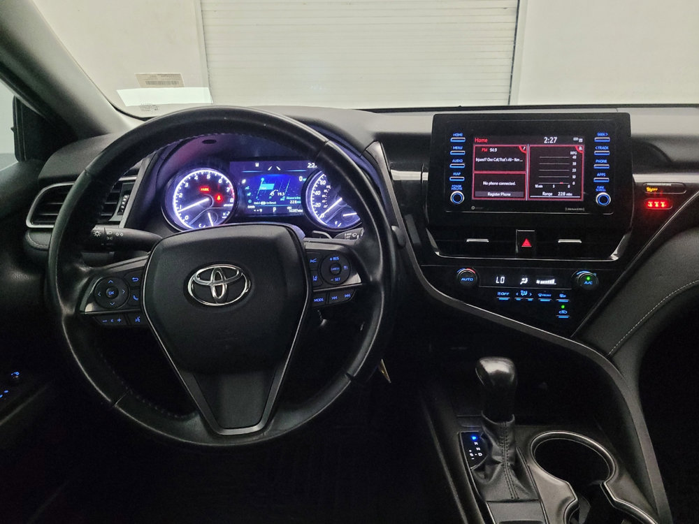 Used 2021 Toyota Camry SE w/ Cold Weather Package image 22