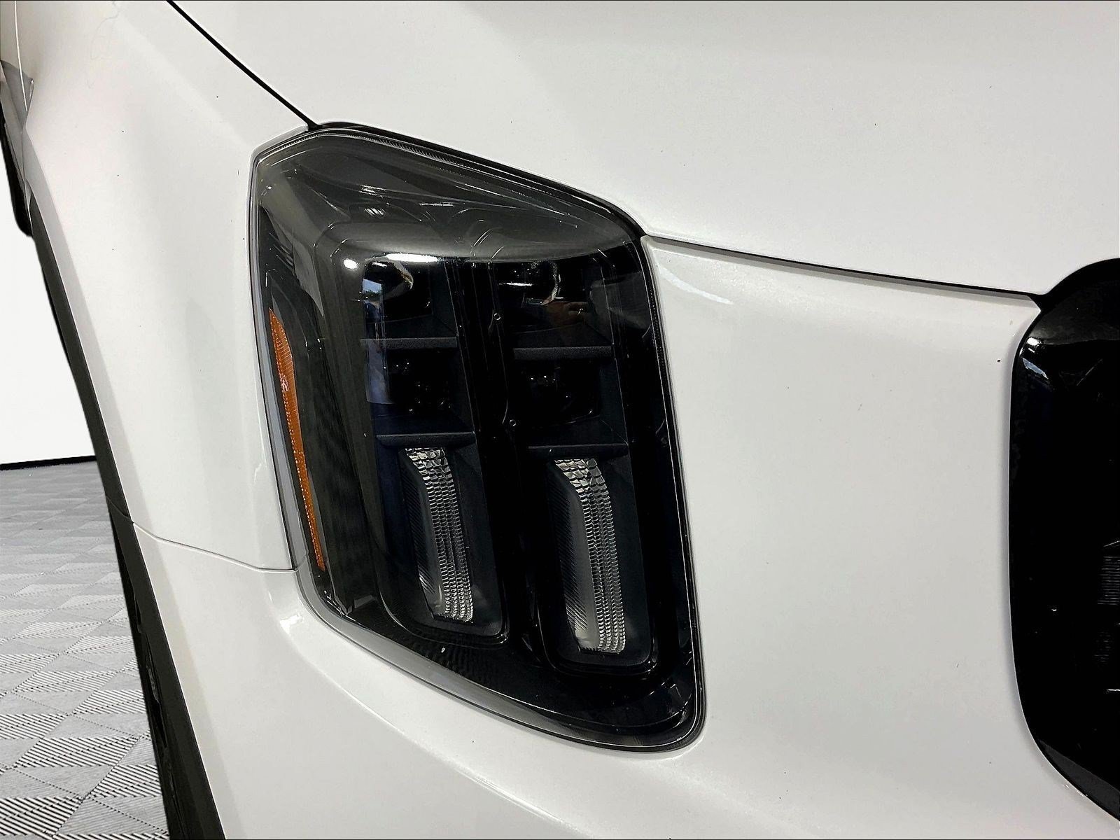 Used 2024 Kia Telluride SX Prestige X-Line AWD/4WD image 33