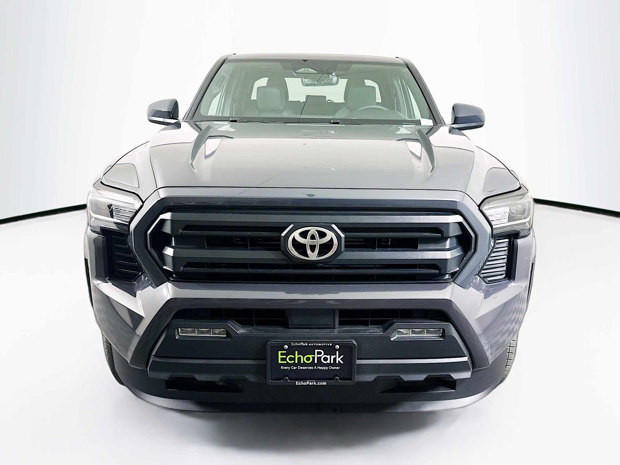 Used 2025 Toyota Tacoma SR5 image 2
