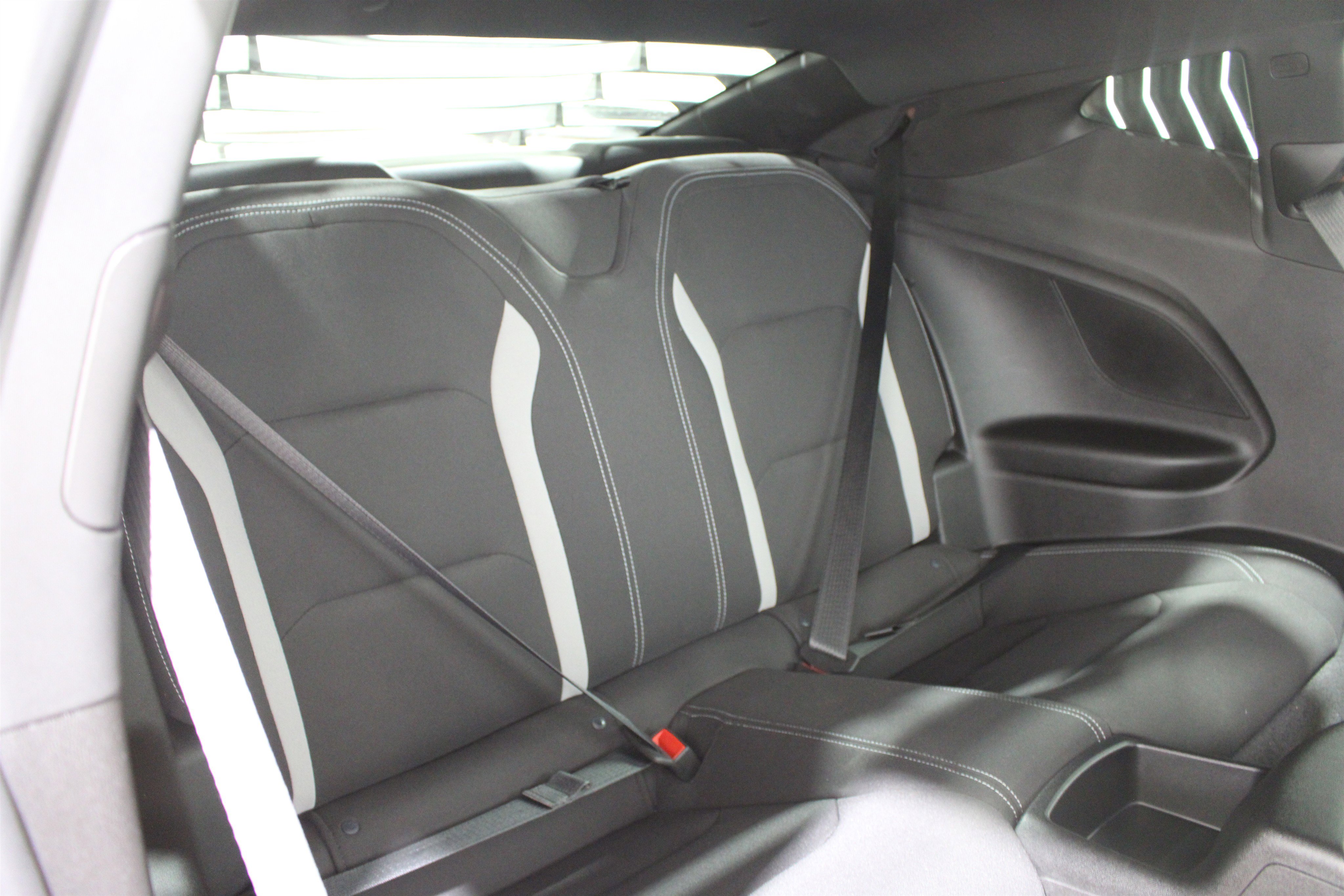 Used 2021 Chevrolet Camaro LT image 23