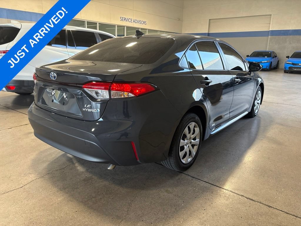 Used 2024 Toyota Corolla LE AWD/4WD image 3