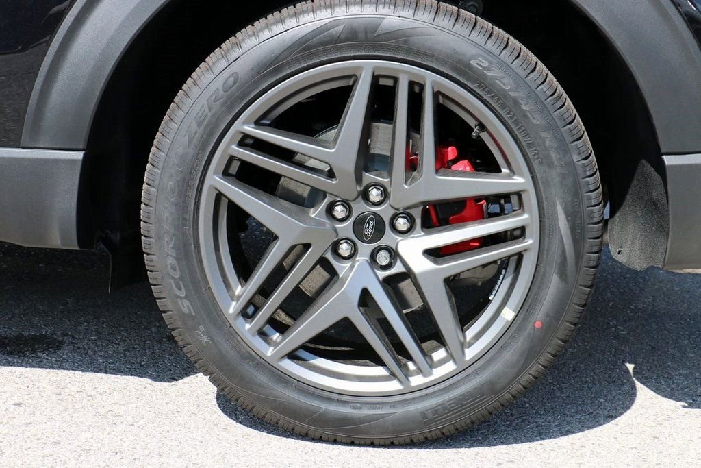 New 2026 Ford Explorer ST-Line w/ ST-Line Street Pack image 8