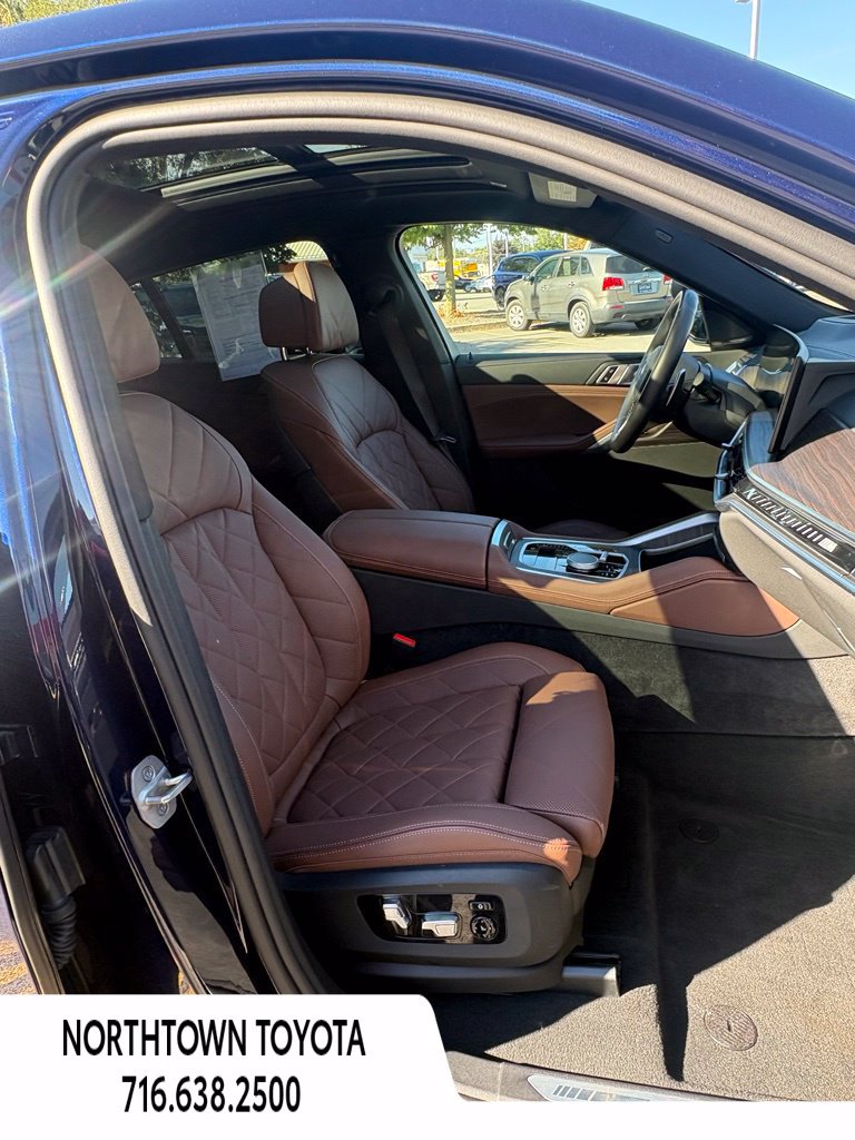 Used 2024 BMW X6 M60i AWD/4WD image 28