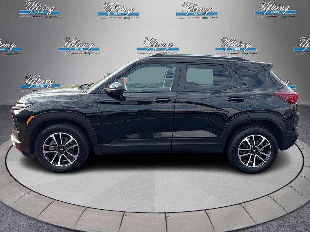 Used 2025 Chevrolet TrailBlazer LT FWD image 6