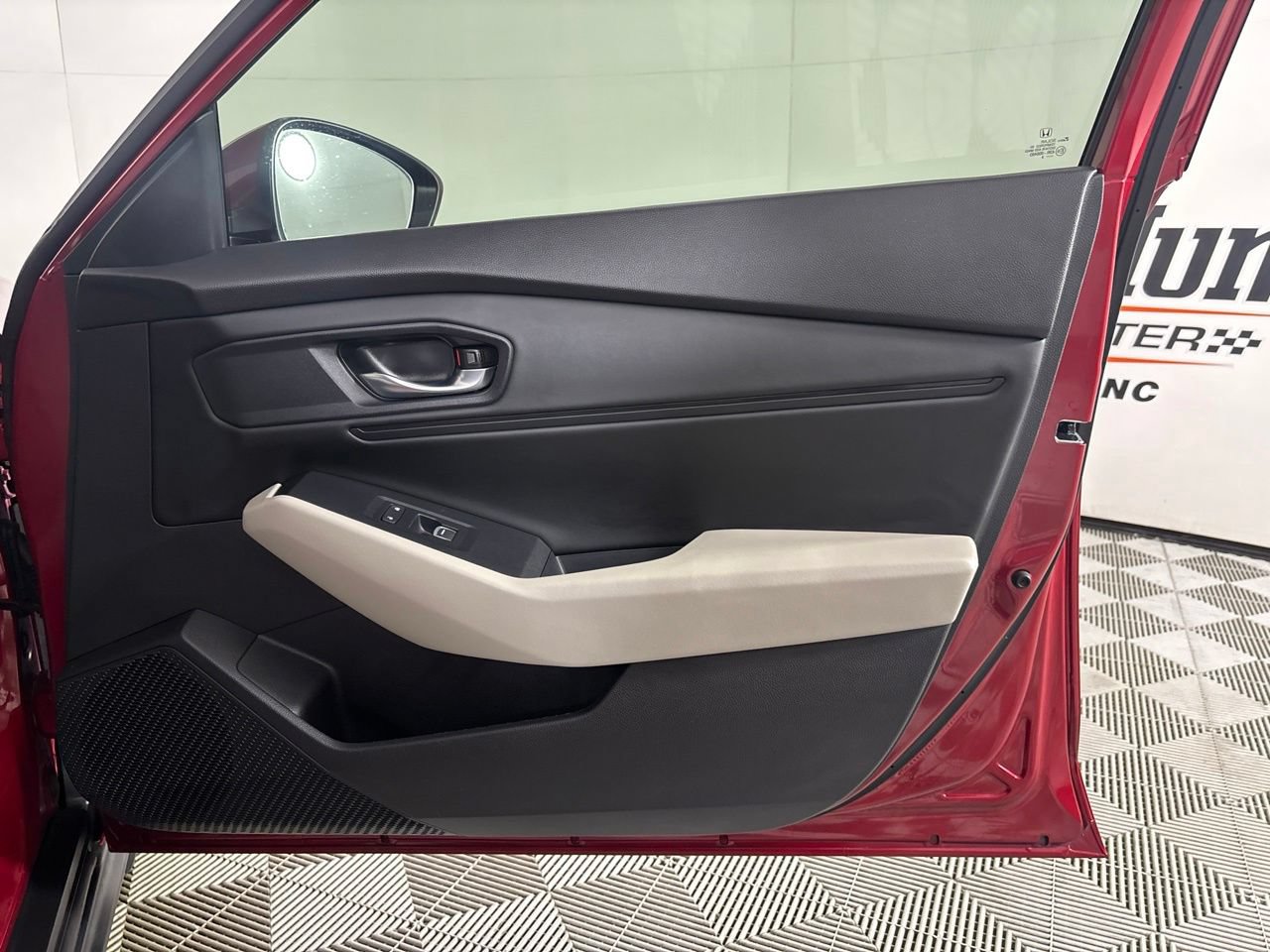 Used 2023 Honda Accord EX image 28