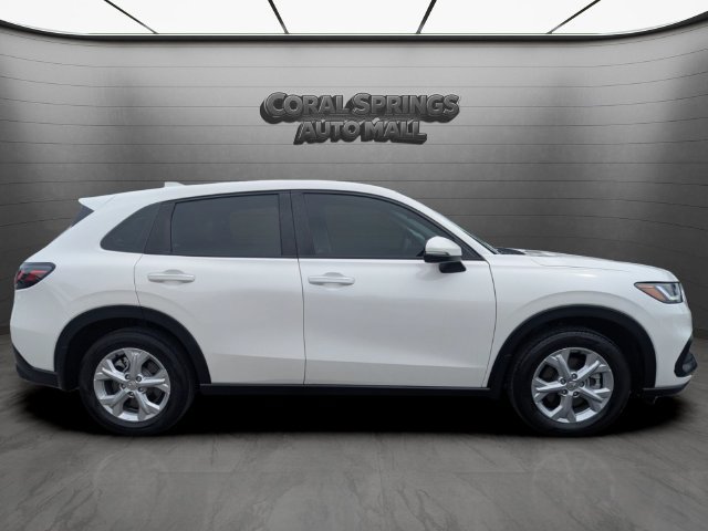 Certified 2025 Honda HR-V LX image 8