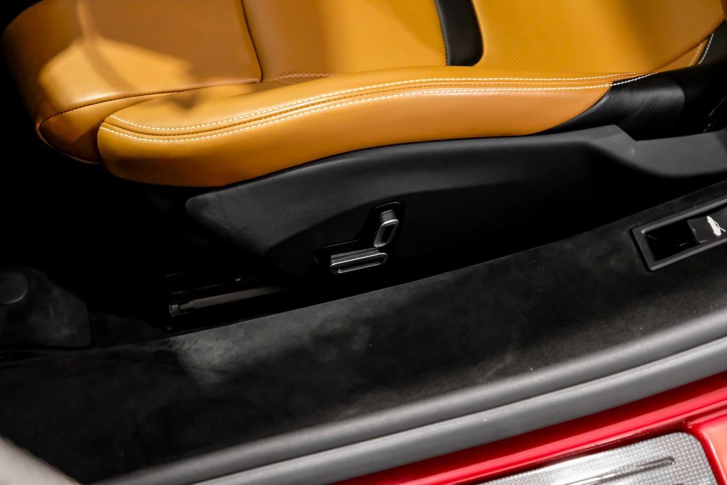 Used 2022 Ferrari SF90 Spider image 26