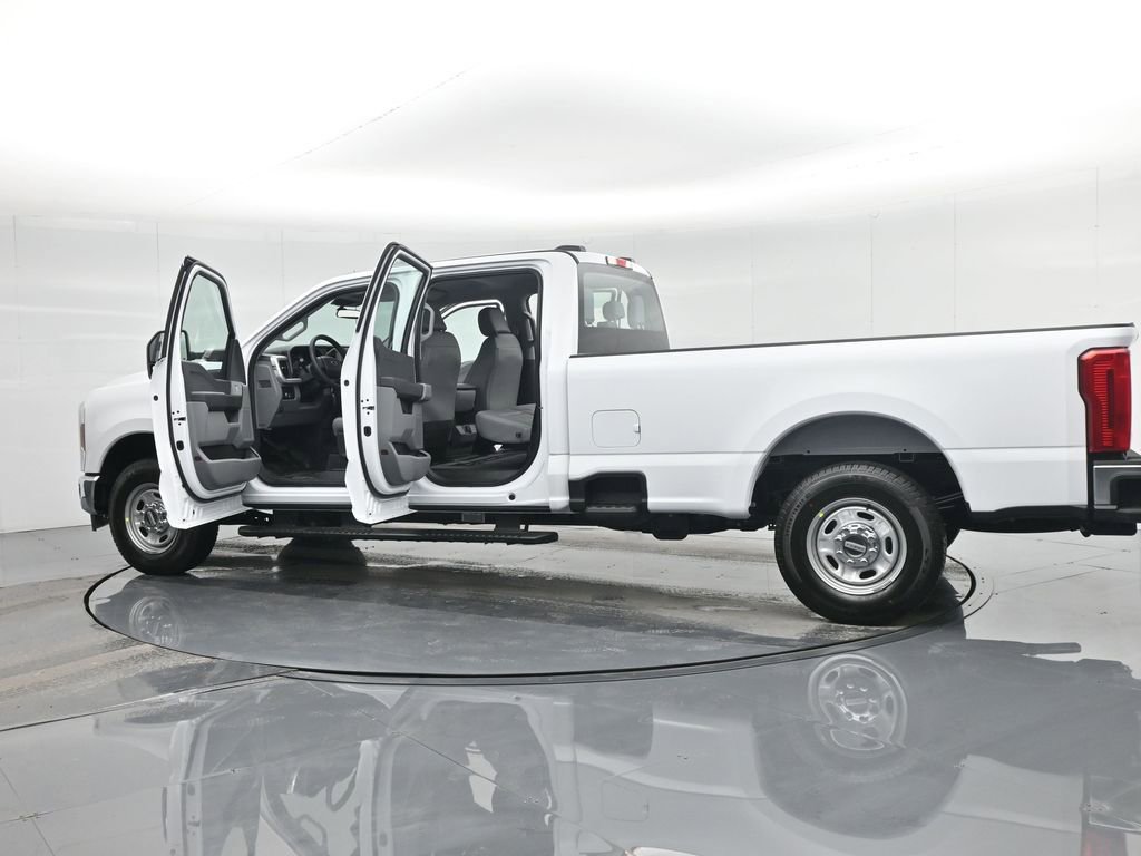 New 2026 Ford F250 XL w/ XL Chrome Package image 26