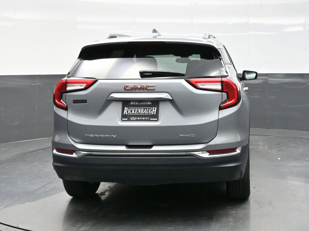 Used 2024 GMC Terrain SLT image 6