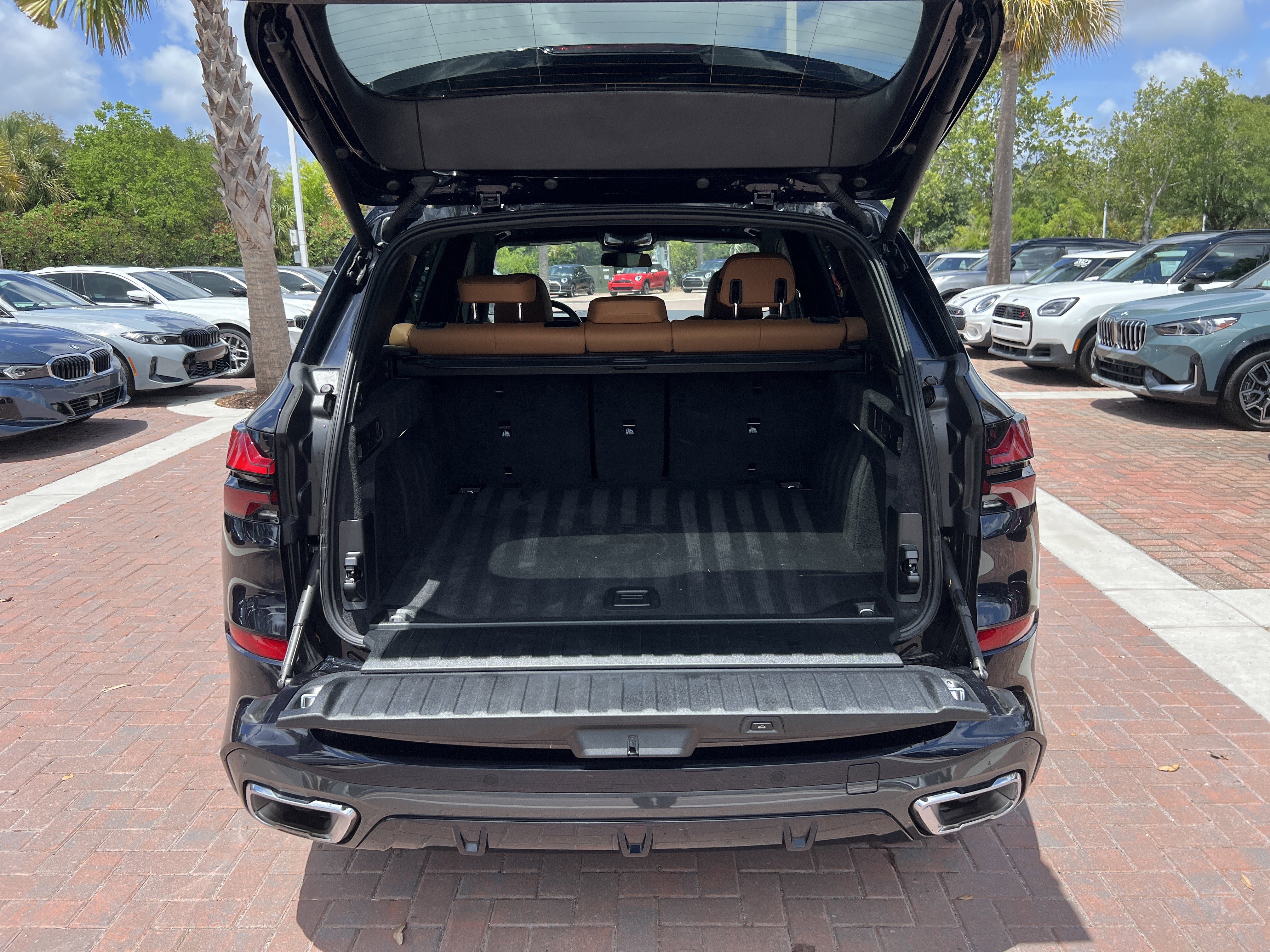 Certified 2024 BMW X5 sDrive40i w/ Executive Package RWD image 32