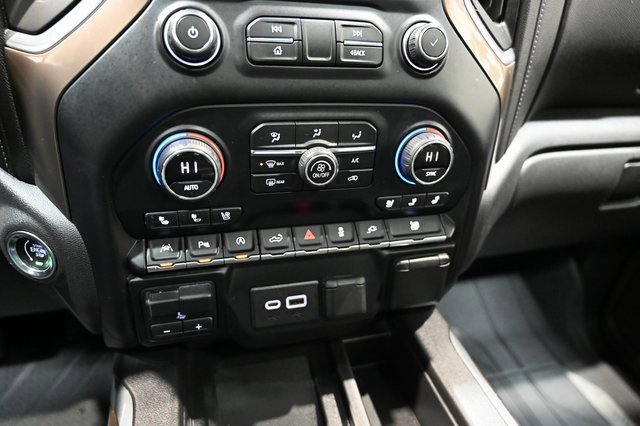 Used 2019 Chevrolet Silverado 1500 High Country w/ Technology Package image 19