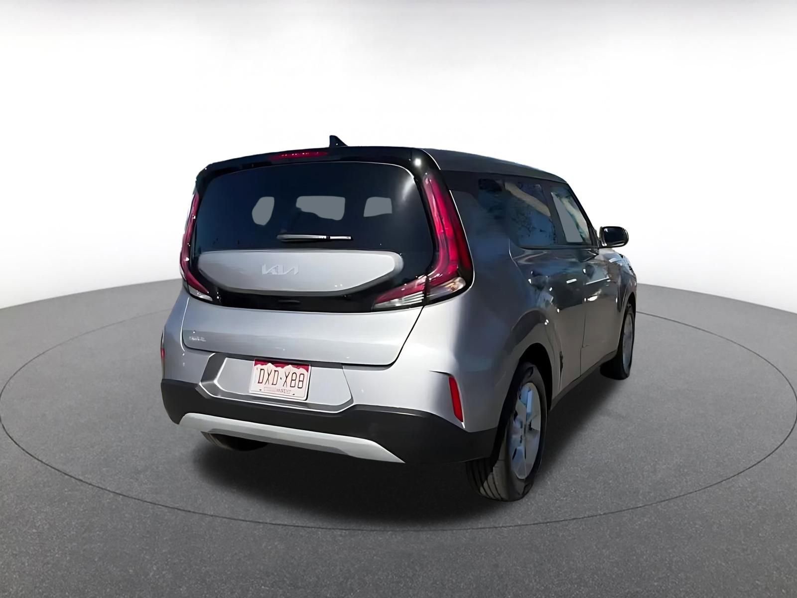 Used 2025 Kia Soul LX w/ LX Technology Package image 14