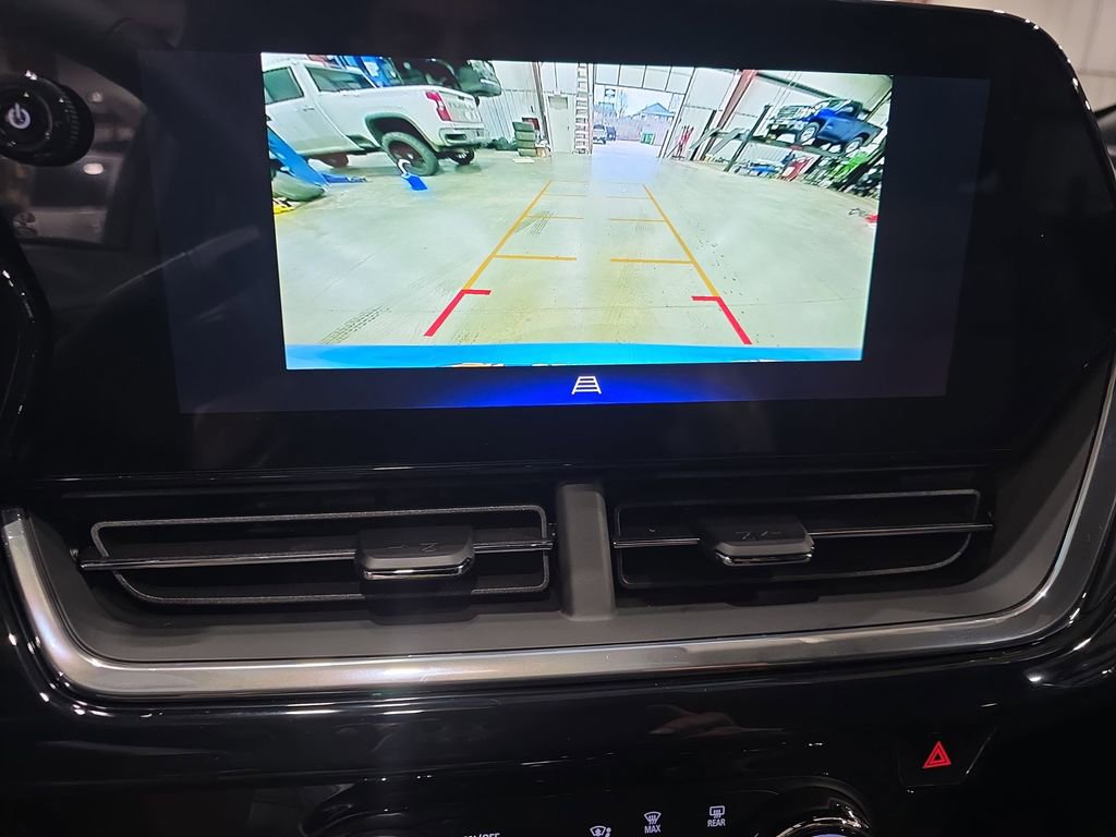 New 2026 Chevrolet Trax RS w/ Sunroof Package image 23