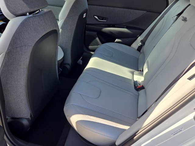 New 2026 Hyundai Elantra SEL Sport FWD image 6