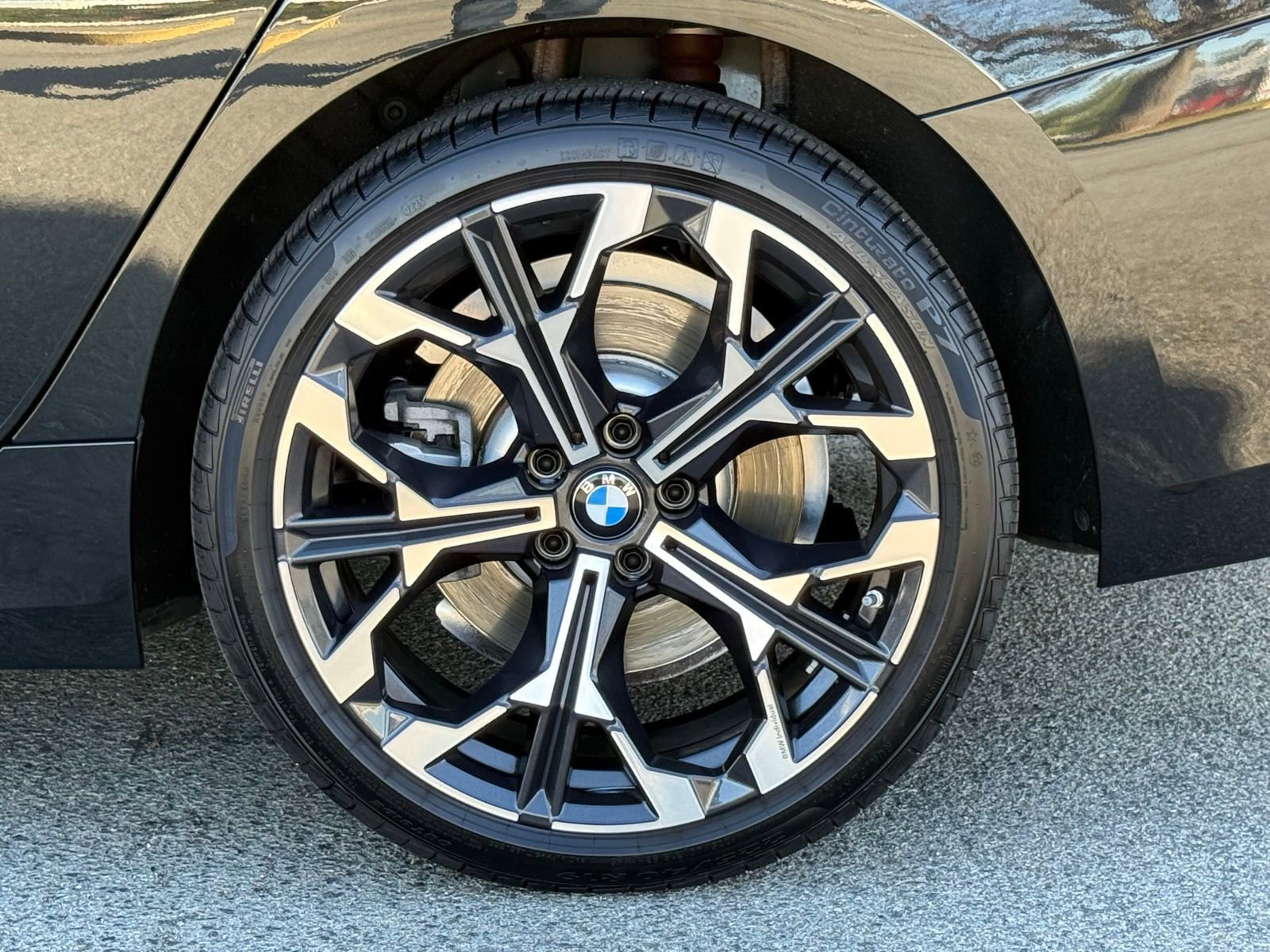 Used 2025 BMW 330i 330i w/ Convenience Package image 17