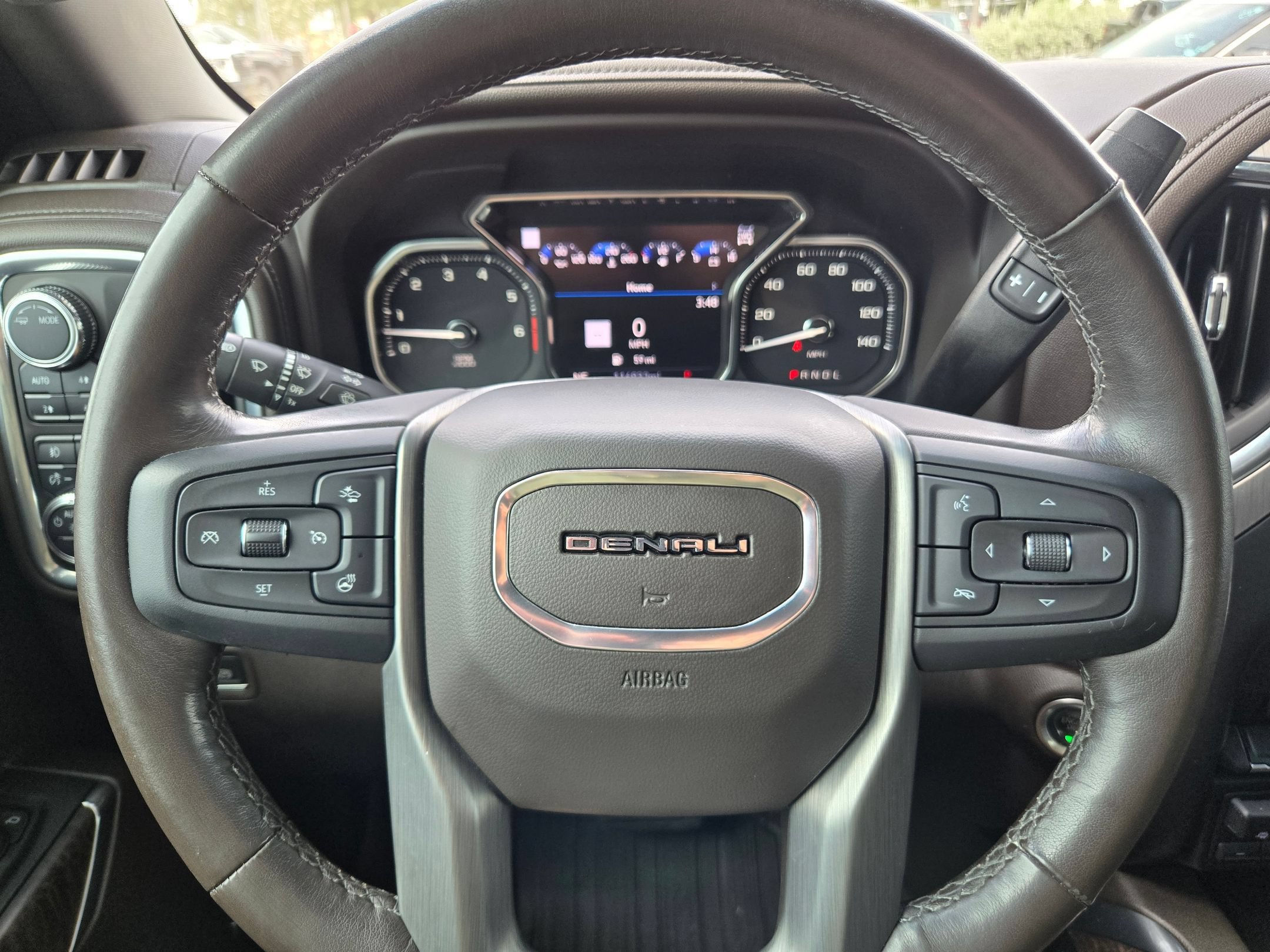 Used 2022 GMC Sierra 1500 Denali w/ Denali Premium Package AWD/4WD image 11