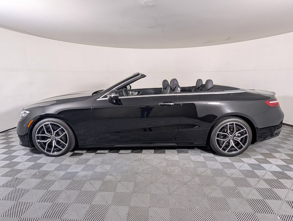 Used 2023 Mercedes-Benz E 450 Cabriolet image 2