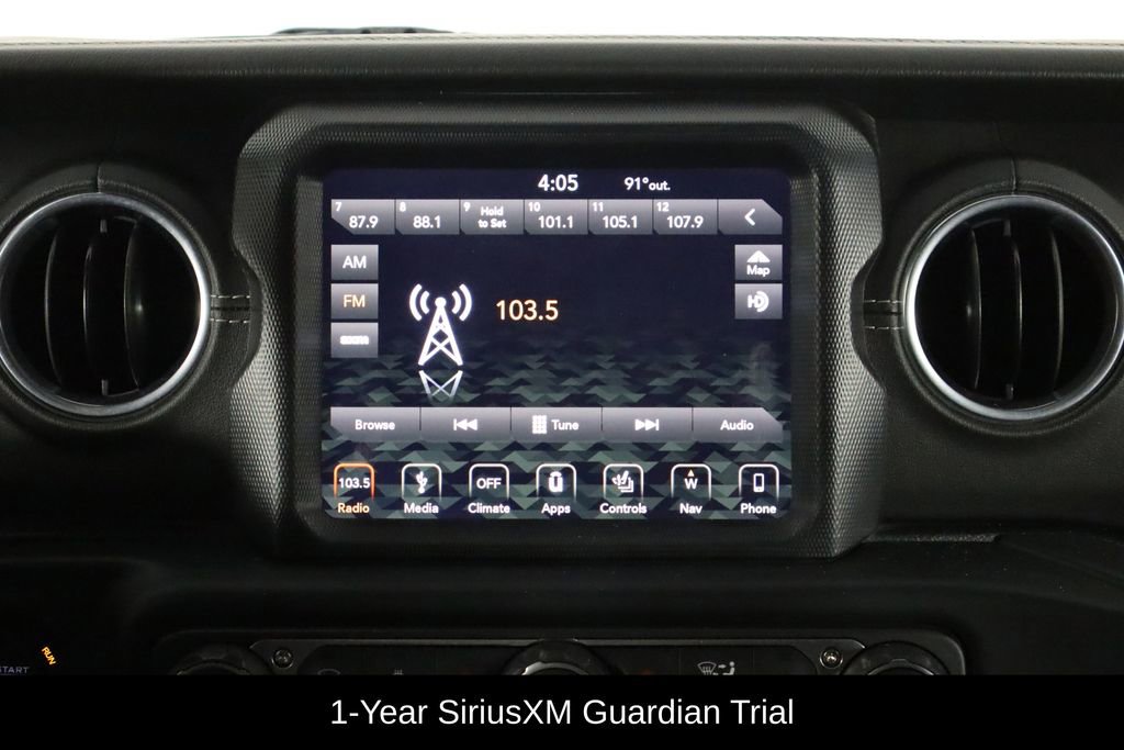 Used 2018 Jeep Wrangler Unlimited Sahara image 27