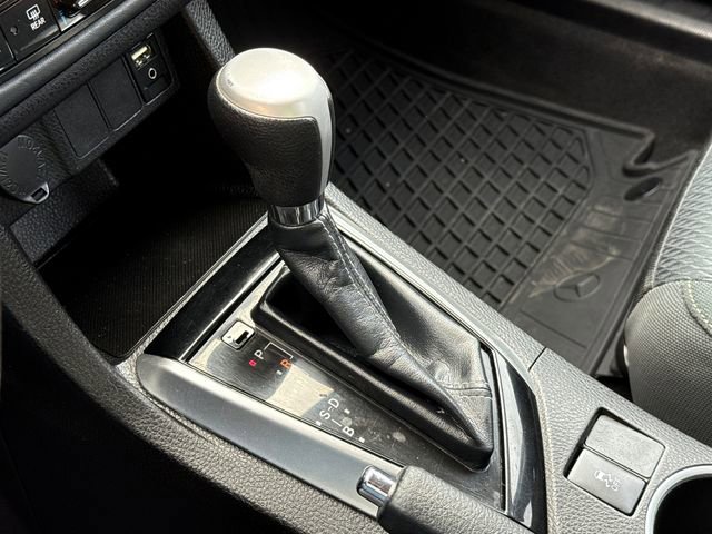 Used 2019 Toyota Corolla LE image 26