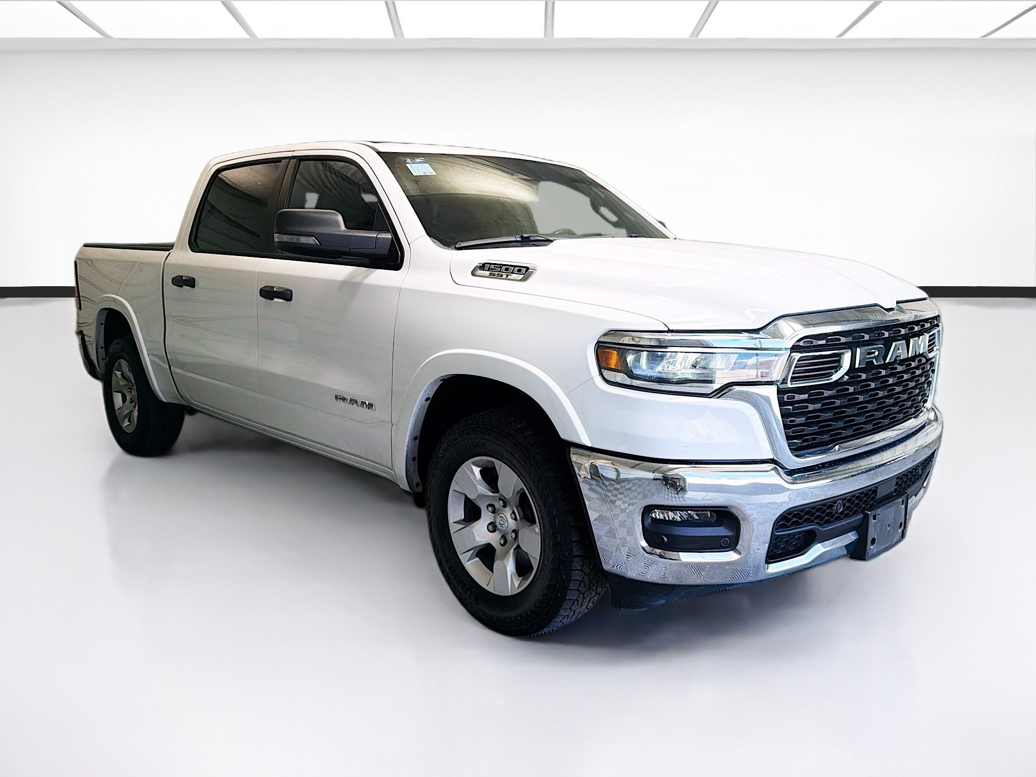 Used 2025 RAM 1500 Big Horn AWD/4WD image 3