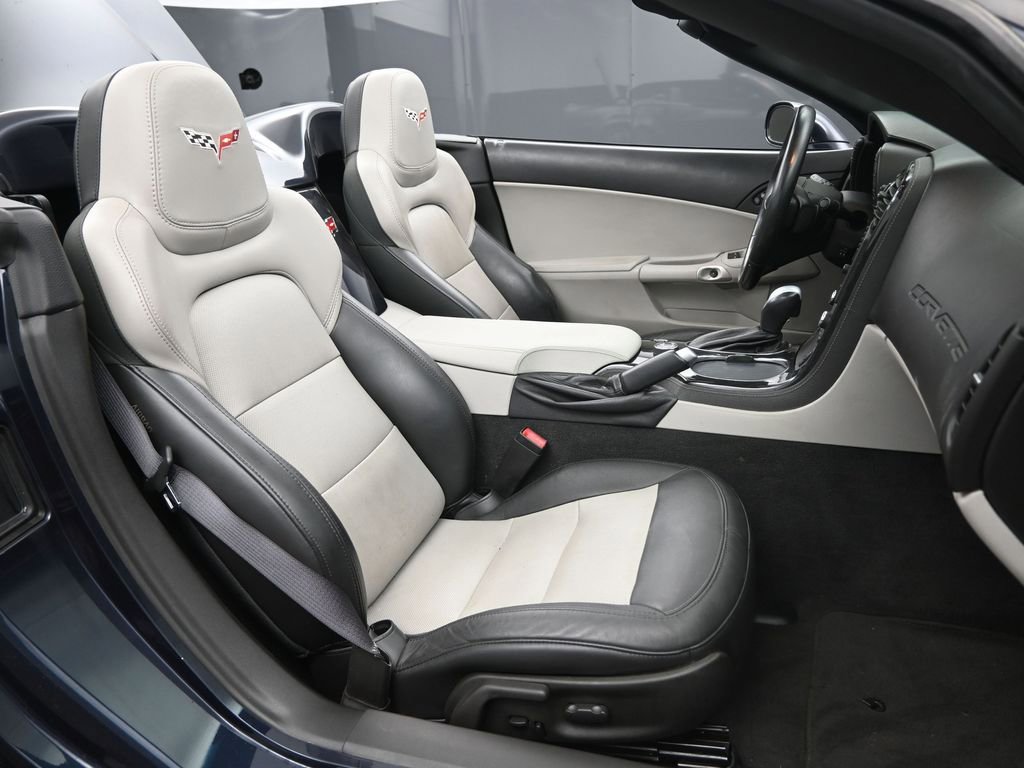 Used 2013 Chevrolet Corvette Grand Sport w/ 3LT Preferred Equipment Group RWD image 25